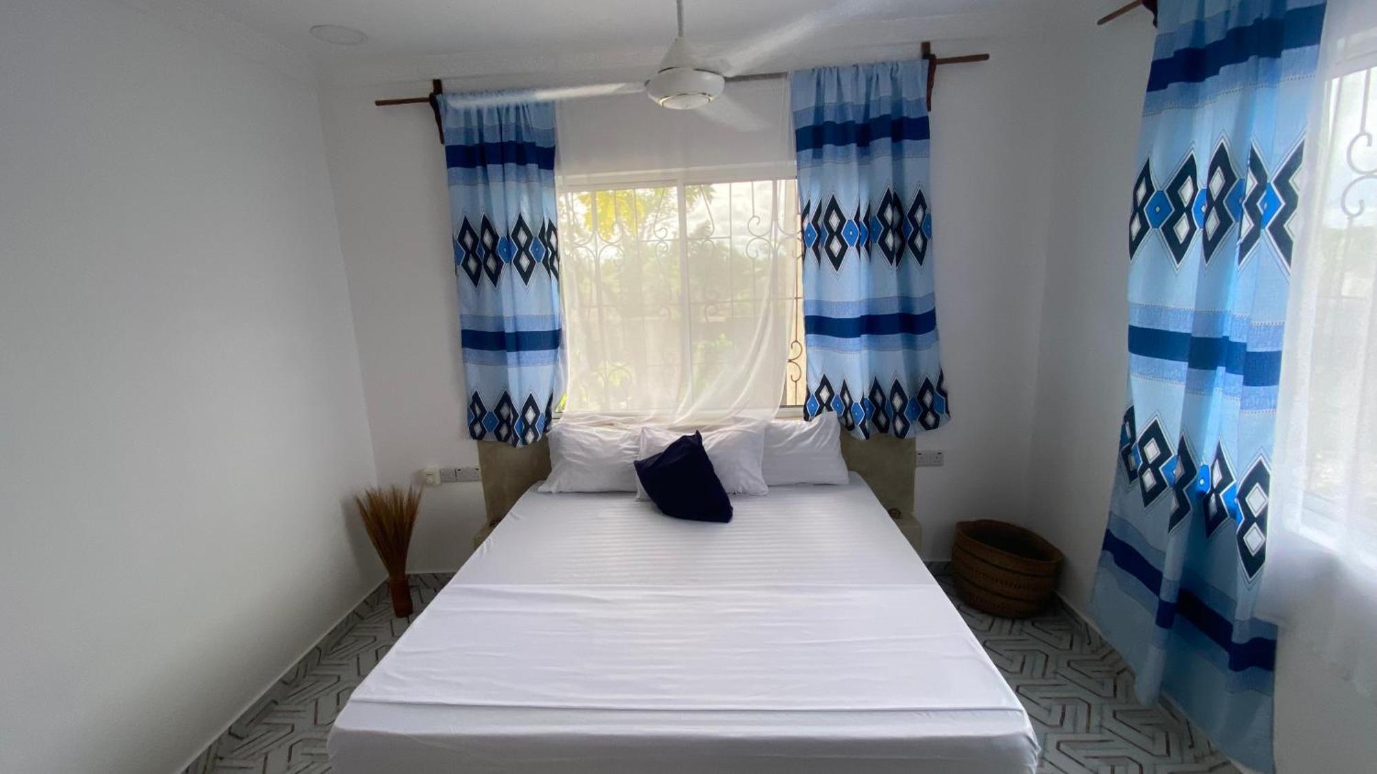Peponi Homestay *